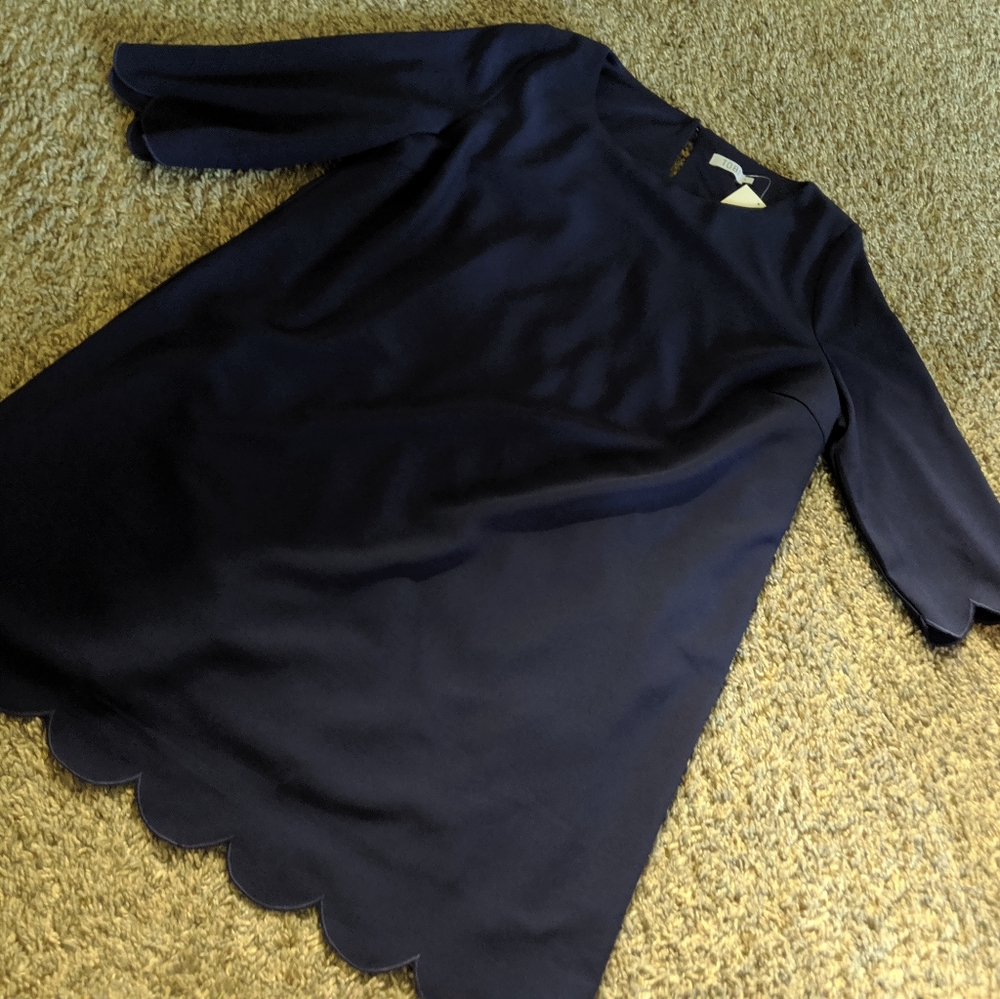 Scallop shift dress